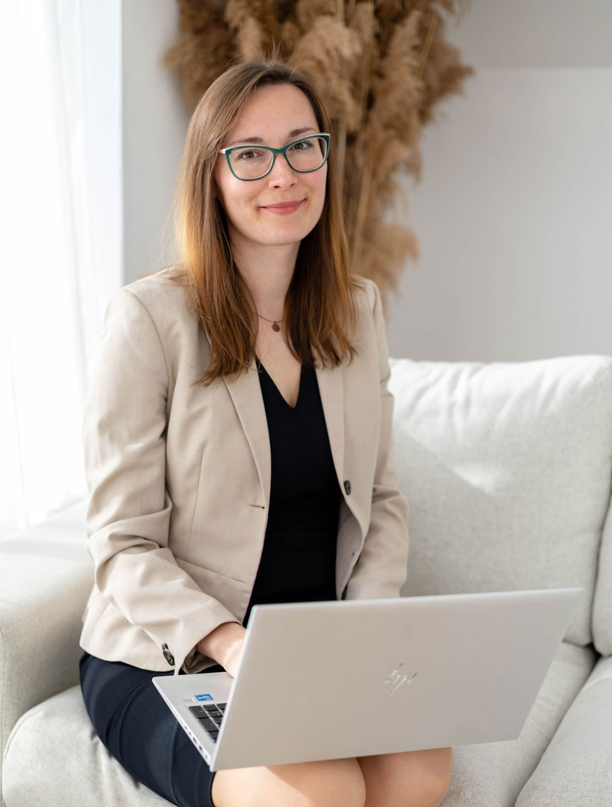 dr. Ferencz Bernadett, a Juristisch jogi német webinár oktatója